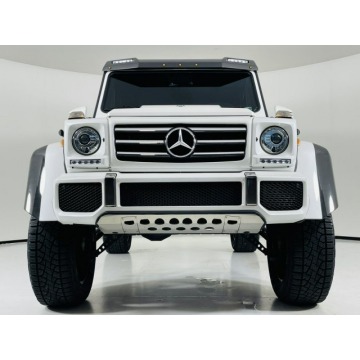 Mercedes - Benz G-klasa  Terenowy 2017,  4.0 benzyna, automat - Na sprzedaż za 657 242 zł - Katowice - zdjęcie 2
