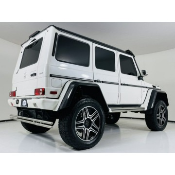 Mercedes - Benz G-klasa  Terenowy 2017,  4.0 benzyna, automat - Na sprzedaż za 657 242 zł - Katowice - zdjęcie 5