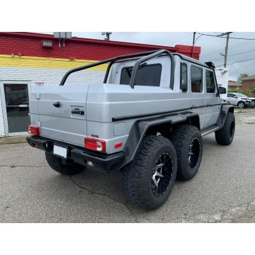 Mercedes - Benz G-klasa  SUV 2017,  5.5 benzyna, automat - Na sprzedaż za 1 697 400 zł - Katowice - zdjęcie 4