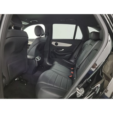 Mercedes - Benz GLC-klasa  SUV 2021,  2.0 benzyna, automat - Na sprzedaż za 148 215 zł - Katowice - zdjęcie 8