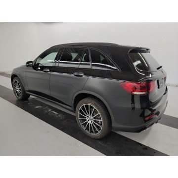 Mercedes - Benz GLC-klasa  SUV 2021,  2.0 benzyna, automat - Na sprzedaż za 148 215 zł - Katowice - zdjęcie 6