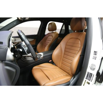 Mercedes - Benz GLC-klasa  SUV 2021,  4.0 benzyna, automat - Na sprzedaż za 244 770 zł - Katowice - zdjęcie 8
