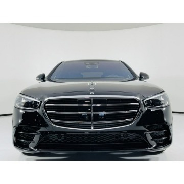 Mercedes - Benz   Sedan/Limuzyna 2021,  4.0 benzyna, automat - Na sprzedaż za 618 690 zł - Katowice - zdjęcie 2