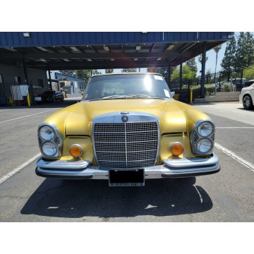 Mercedes - Benz  1973,  4.5 benzyna, automat - Na sprzedaż za 55 350 zł - Katowice - zdjęcie 2