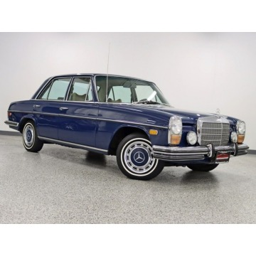 Mercedes W114 - 280