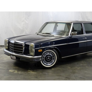 Mercedes - Benz   Sedan/Limuzyna 1976,  2.3 benzyna, automat - Na sprzedaż za 46 617 zł - Katowice - zdjęcie 2