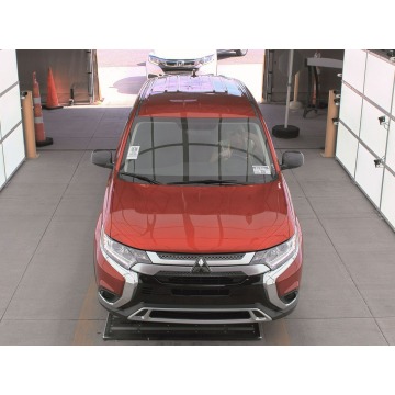 Mitsubishi Outlander  SUV 2020,  2.5 benzyna, automat - Na sprzedaż za 53 000 zł - Katowice - zdjęcie 4
