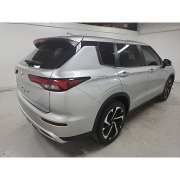 Mitsubishi Outlander  SUV 2022,  2.5 benzyna, automat - Na sprzedaż za 85 130 zł - Katowice - zdjęcie 7