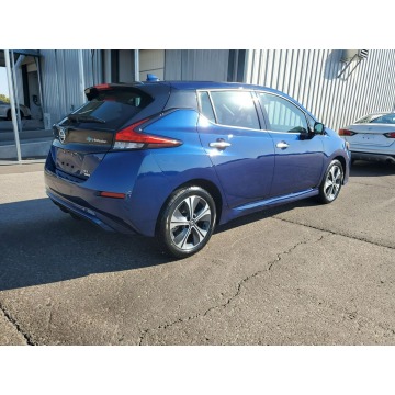 Nissan Leaf  Hatchback 2020 elektryczny, automat - Na sprzedaż za 134 009 zł - Katowice - zdjęcie 4