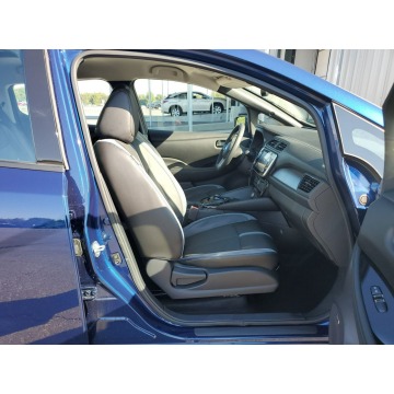 Nissan Leaf  Hatchback 2020 elektryczny, automat - Na sprzedaż za 134 009 zł - Katowice - zdjęcie 8