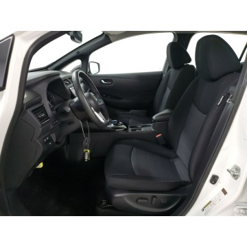 Nissan Leaf  Hatchback 2018 elektryczny, automat - Na sprzedaż za 104 550 zł - Katowice - zdjęcie 7
