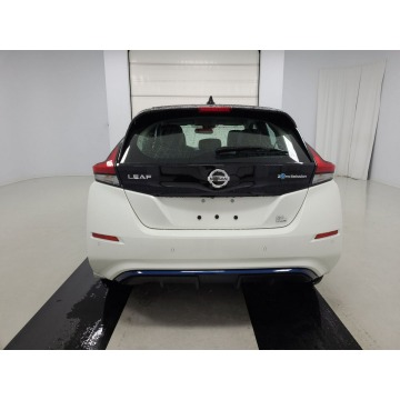 Nissan Leaf  Hatchback 2021 elektryczny, automat - Na sprzedaż za 170 109 zł - Katowice - zdjęcie 5