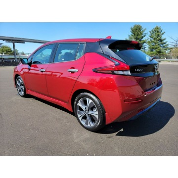 Nissan Leaf  Hatchback 2021 elektryczny, automat - Na sprzedaż za 175 000 zł - Katowice - zdjęcie 6