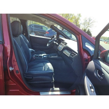 Nissan Leaf  Hatchback 2021 elektryczny, automat - Na sprzedaż za 175 000 zł - Katowice - zdjęcie 7