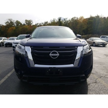 Nissan Pathfinder  SUV 2021,  3.5 benzyna, automat - Na sprzedaż za 178 227 zł - Katowice - zdjęcie 2