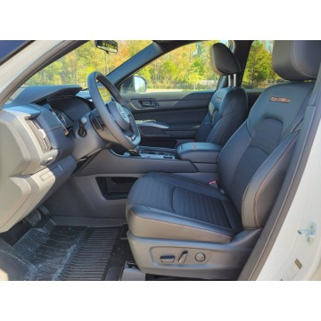Nissan Pathfinder  SUV 2023,  3.5 benzyna, automat - Na sprzedaż za 180 000 zł - Katowice - zdjęcie 3