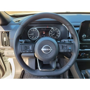 Nissan Pathfinder  SUV 2023,  3.5 benzyna, automat - Na sprzedaż za 180 000 zł - Katowice - zdjęcie 4