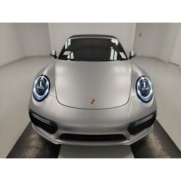 Porsche 911  Kabriolet 2019,  3.8 benzyna - Na sprzedaż za 819 999 zł - Katowice - zdjęcie 2
