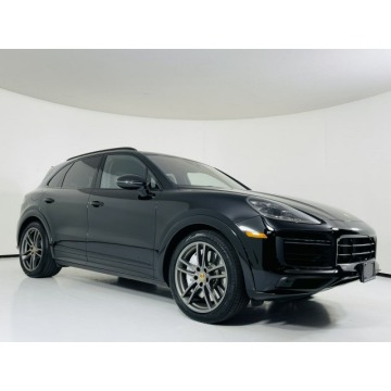 Porsche Cayenne  SUV 2020,  4.0 benzyna, automat - Na sprzedaż za 464 940 zł - Katowice - zdjęcie 3