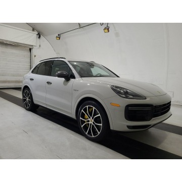 Porsche Cayenne  SUV 2020,  4.0 hybryda, automat - Na sprzedaż za 506 760 zł - Katowice - zdjęcie 3