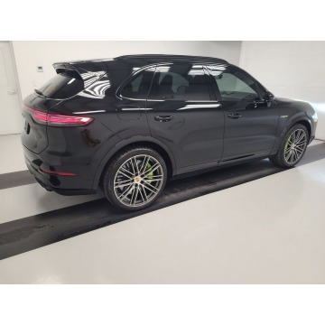 Porsche Cayenne  Sedan/Limuzyna 2021,  4.0 hybryda, automat - Na sprzedaż za 482 160 zł - Katowice - zdjęcie 4