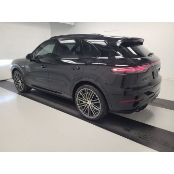 Porsche Cayenne  Sedan/Limuzyna 2021,  4.0 hybryda, automat - Na sprzedaż za 482 160 zł - Katowice - zdjęcie 6