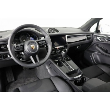 Porsche Macan  SUV 2022,  2.0 benzyna - Na sprzedaż za 249 690 zł - Katowice - zdjęcie 4