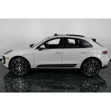Porsche Macan  SUV 2022,  2.0 benzyna - Na sprzedaż za 249 690 zł - Katowice - zdjęcie 3