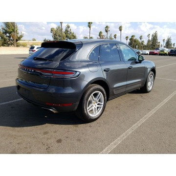 Porsche Macan  SUV 2020,  2.0 benzyna, automat - Na sprzedaż za 232 470 zł - Katowice - zdjęcie 4