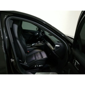 Porsche Panamera  SUV 2020,  2.9 benzyna, automat - Na sprzedaż za 307 500 zł - Katowice - zdjęcie 8