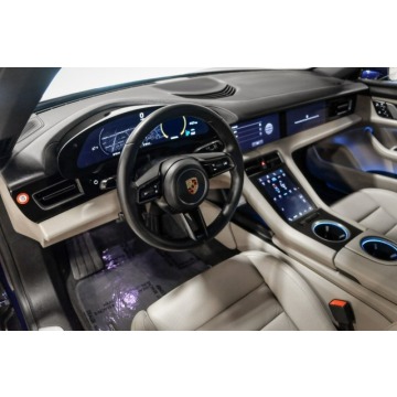 Porsche Taycan  Sedan/Limuzyna 2021 elektryczny, automat - Na sprzedaż za 362 850 zł - Katowice - zdjęcie 7