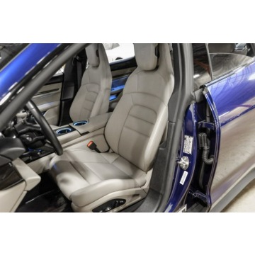 Porsche Taycan  Sedan/Limuzyna 2021 elektryczny, automat - Na sprzedaż za 362 850 zł - Katowice - zdjęcie 8