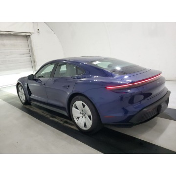 Porsche Taycan  Sedan/Limuzyna 2021 elektryczny, automat - Na sprzedaż za 343 170 zł - Katowice - zdjęcie 6