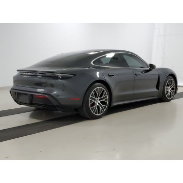 Porsche Taycan  Sedan/Limuzyna 2020 elektryczny, automat - Na sprzedaż za 392 370 zł - Katowice - zdjęcie 4