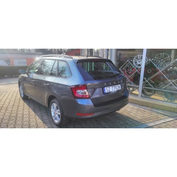 Skoda Fabia 2021,  1.0 benzyna, automat - Na sprzedaż za 89 900 zł - Katowice - zdjęcie 8
