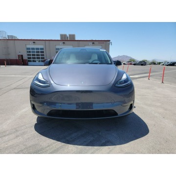 Tesla   SUV 2022 elektryczny, automat - Na sprzedaż za 330 000 zł - Katowice - zdjęcie 2