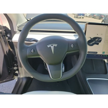 Tesla   SUV 2022 elektryczny, automat - Na sprzedaż za 330 000 zł - Katowice - zdjęcie 8