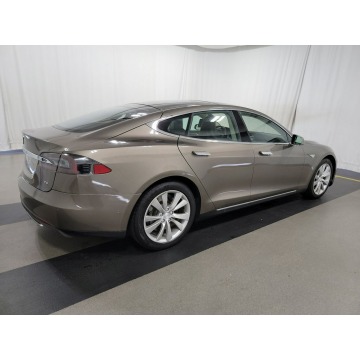Tesla Model 3  Hatchback 2015 elektryczny, automat - Na sprzedaż za 122 588 zł - Katowice - zdjęcie 4