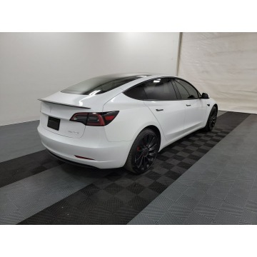 Tesla Model 3  Hatchback 2023 elektryczny, automat - Na sprzedaż za 165 000 zł - Katowice - zdjęcie 4