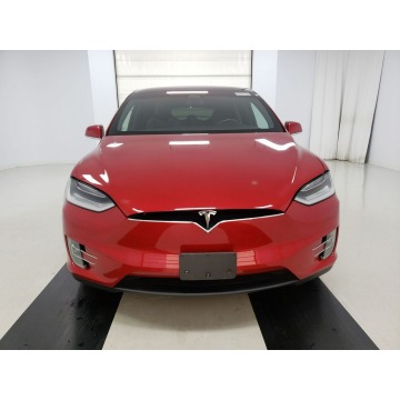 Tesla Model X  Hatchback 2021 elektryczny, automat - Na sprzedaż za 403 563 zł - Katowice - zdjęcie 2