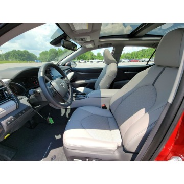 Toyota Camry  Sedan/Limuzyna 2022,  2.5 benzyna, automat - Na sprzedaż za 127 700 zł - Katowice - zdjęcie 7