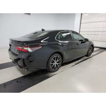 Toyota Camry  Sedan/Limuzyna 2023,  2.5 benzyna, automat - Na sprzedaż za 138 600 zł - Katowice - zdjęcie 4