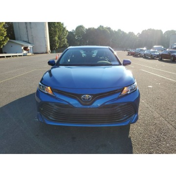 Toyota Camry  Sedan/Limuzyna 2020,  2.5 hybryda, automat - Na sprzedaż za 103 320 zł - Katowice - zdjęcie 2