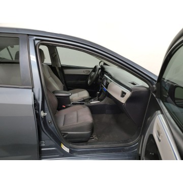 Toyota Corolla  Sedan/Limuzyna 2016,  1.8 benzyna, automat - Na sprzedaż za 28 900 zł - Katowice - zdjęcie 8