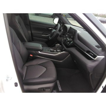 Toyota Highlander  SUV 2021,  4.0 benzyna, automat - Na sprzedaż za 119 000 zł - Katowice - zdjęcie 7