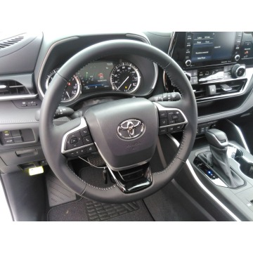 Toyota Highlander  SUV 2021,  4.0 benzyna, automat - Na sprzedaż za 119 000 zł - Katowice - zdjęcie 8