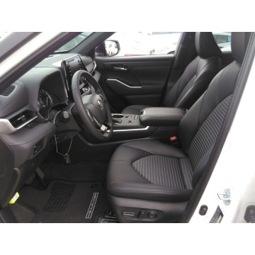 Toyota Highlander  SUV 2021,  4.0 benzyna, automat - Na sprzedaż za 119 000 zł - Katowice - zdjęcie 6