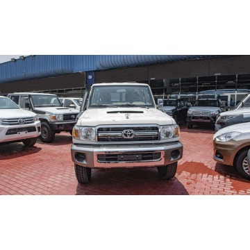 Toyota Land Cruiser  Terenowy 2023,  4.5 diesel - Na sprzedaż za 178 350 zł - Katowice - zdjęcie 2