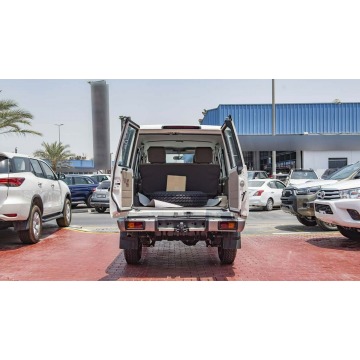 Toyota Land Cruiser  Terenowy 2023,  4.5 diesel - Na sprzedaż za 178 350 zł - Katowice - zdjęcie 6