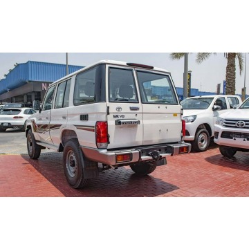Toyota Land Cruiser  Terenowy 2023,  4.5 diesel - Na sprzedaż za 178 350 zł - Katowice - zdjęcie 7